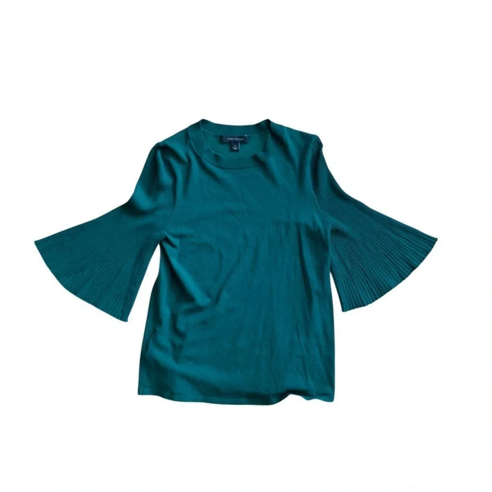 Ann Taylor cypress green trumpet sleeve sweater